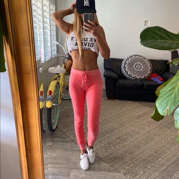 kylie jenner juicy couture pants